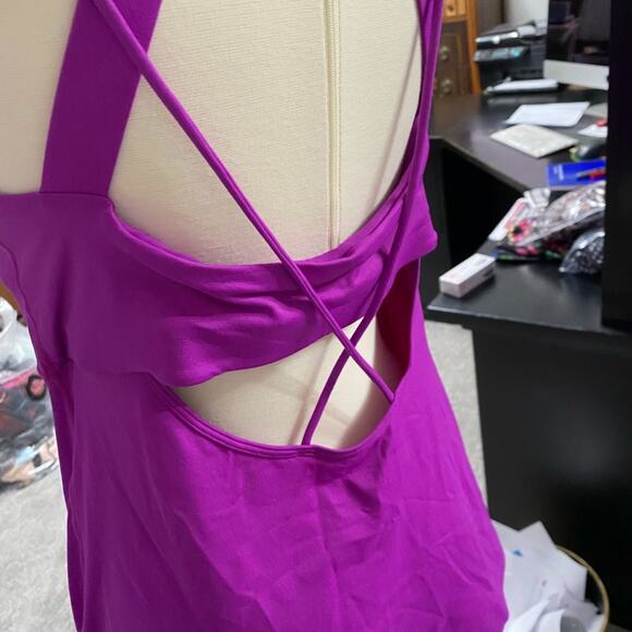 NWOT GapFit fuchsia strappy yoga workout bra top Size Large - Picture 2 of 6